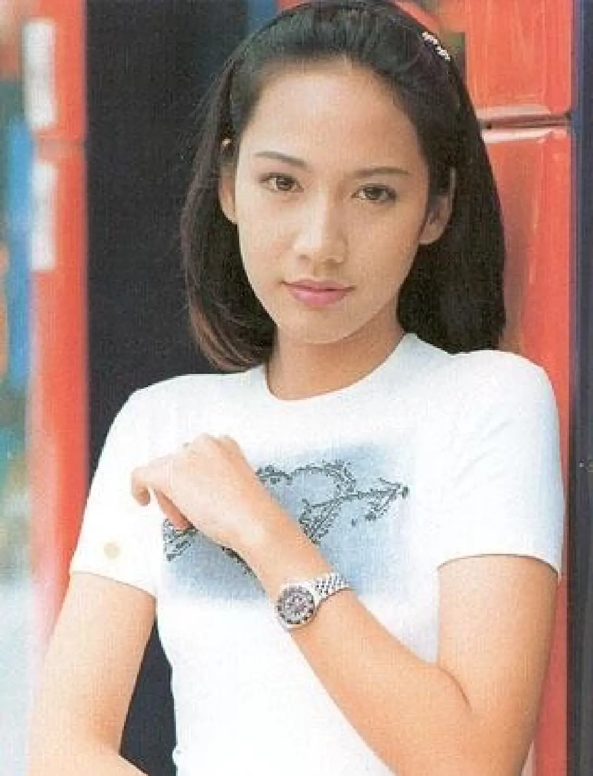 หนูน้อยคนนี้คือใคร? ย้อนภาพวัยเด็ก ลั่นสวยมาตั้งแต่เกิด