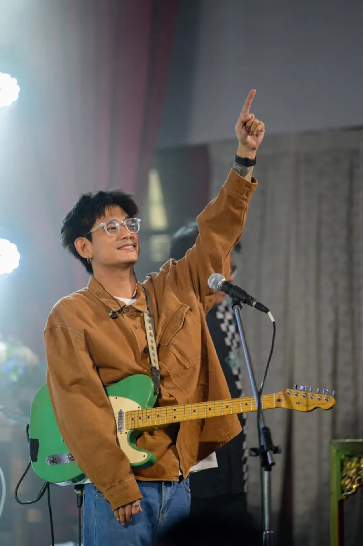 เปิดชีวิตล่าสุด "มือกีตาร์วงดัง" อัปเดตอาการป่วยไตระยะสุดท้าย