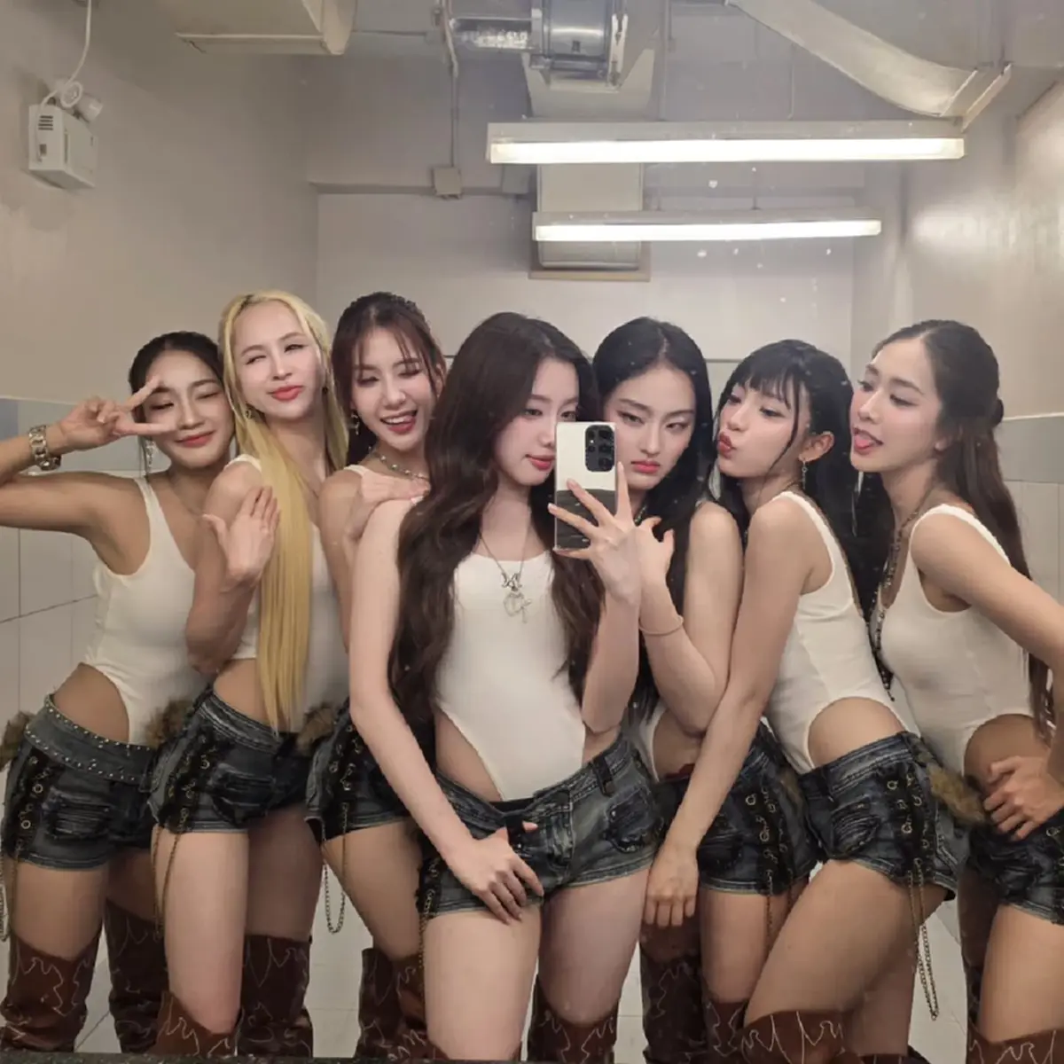 โตมาอย่างมีคุณภาพ จากสาวน้อยถักเปีย สู่ไอดอลตัวท็อปวงการ