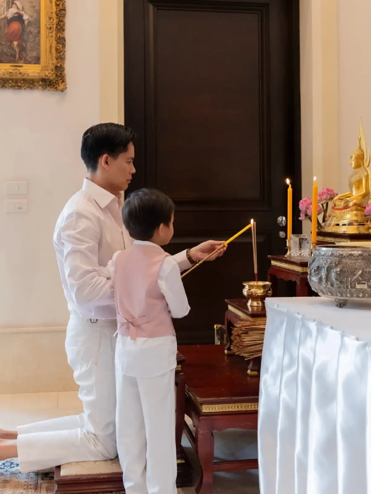 "กรณ์ ณรงค์เดช" พาครอบครัวทำบุญวันเกิดคุณแม่ผู้ล่วงลับ