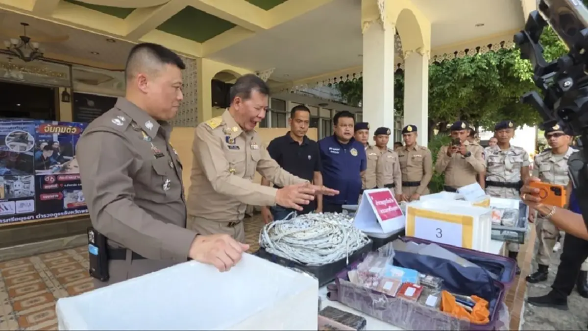ตำรวจอยุธยาสกัดสแกมเมอร์ ยึดมือถือพันเครื่อง-ซิม 3 พัน