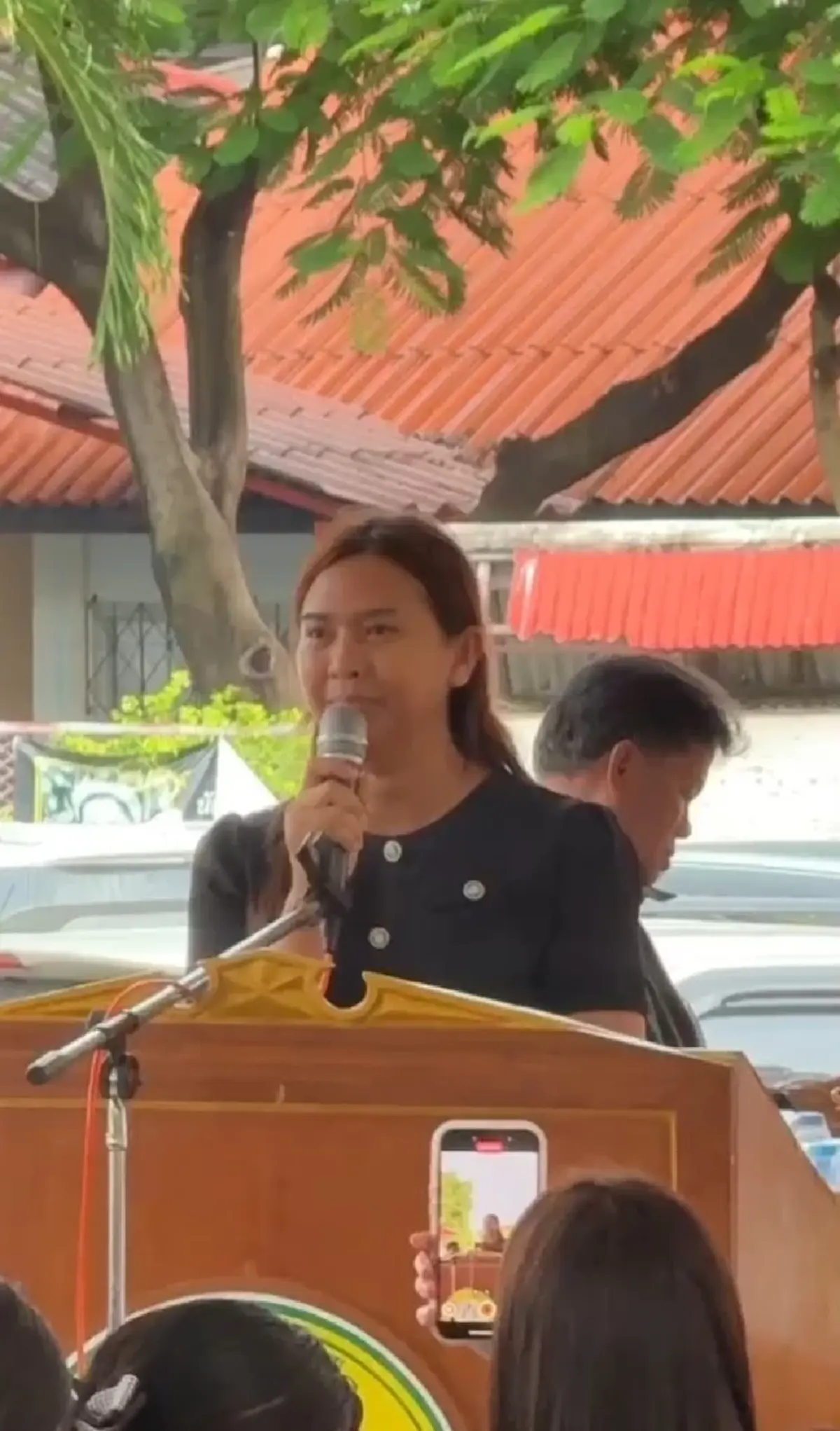 ยิ่งเศร้า คำพูด "ครูทราย" ถึงสามีครั้งสุดท้าย ก่อนฟุบลงกับพื้น