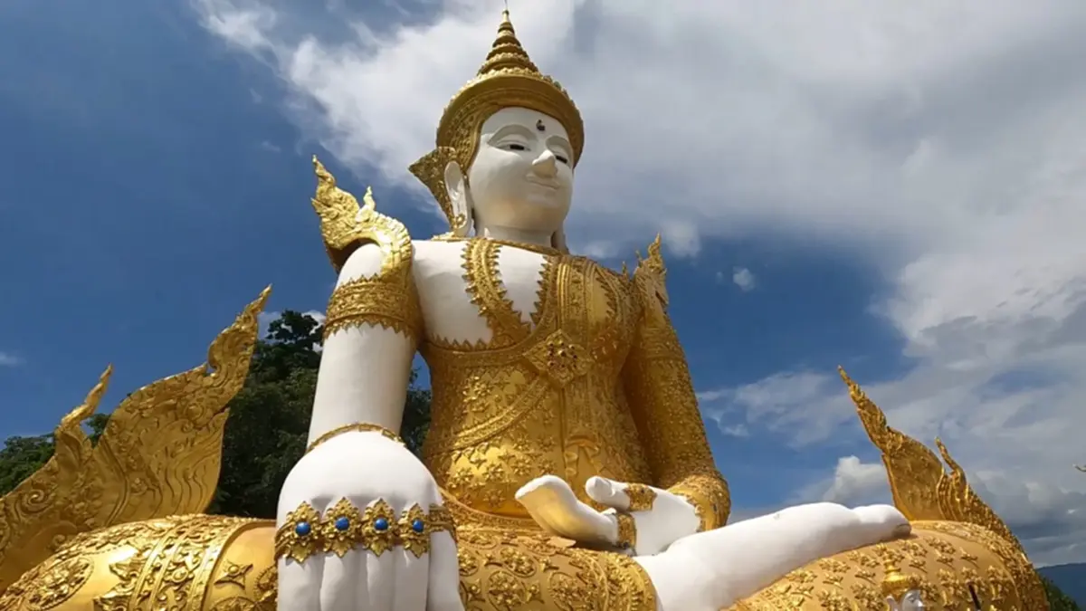 แห่แน่นวัดผารังหมี! หลังลือสนั่นคนดวงเฮง ถูกรางวัล 30 ล้าน 3 ครั้ง