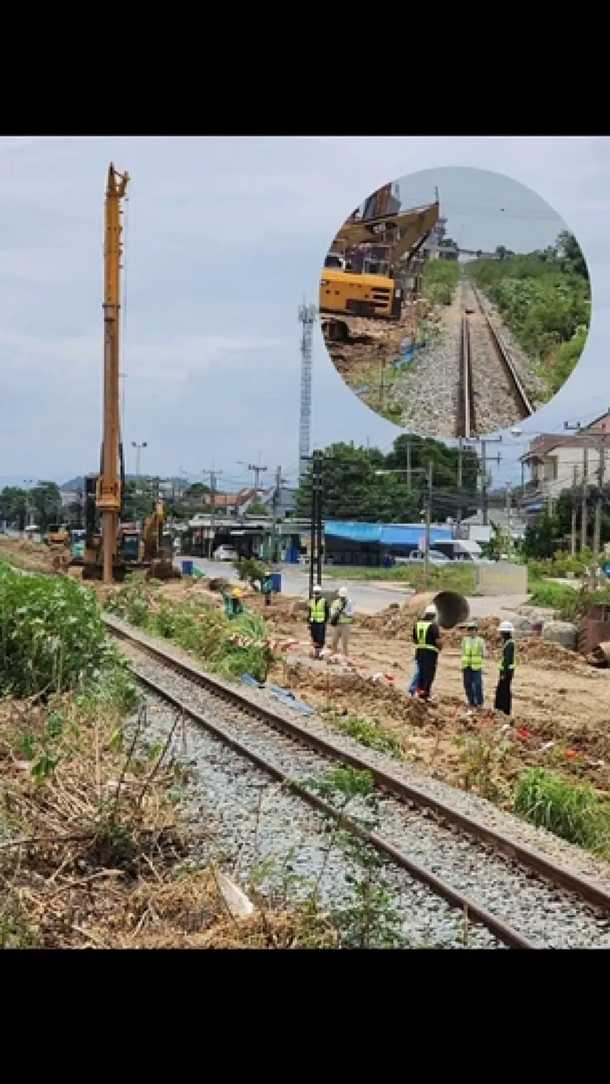 หวิดวินาศภัย! รถไฟเบรกชะลอแบ็คโฮเหวี่ยงแขนใกล้รางสระบุรี