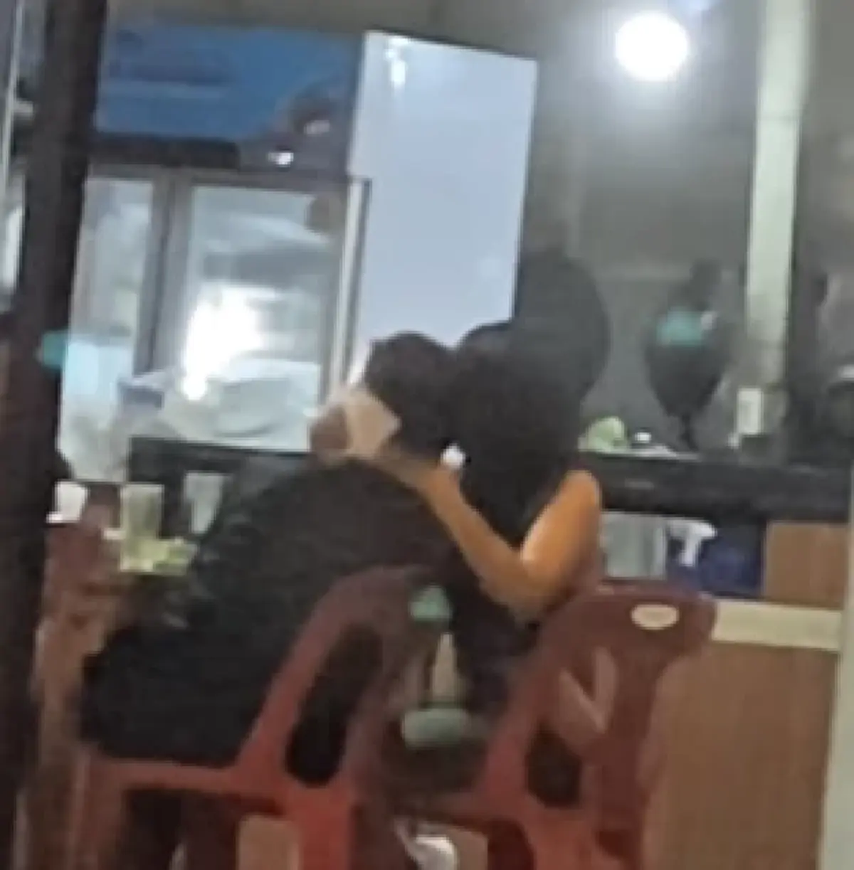 สาวหัวใจสลาย ขับรถออกไปตามแฟนด้วยความห่วง สุดท้ายเจอภาพบาดใจ