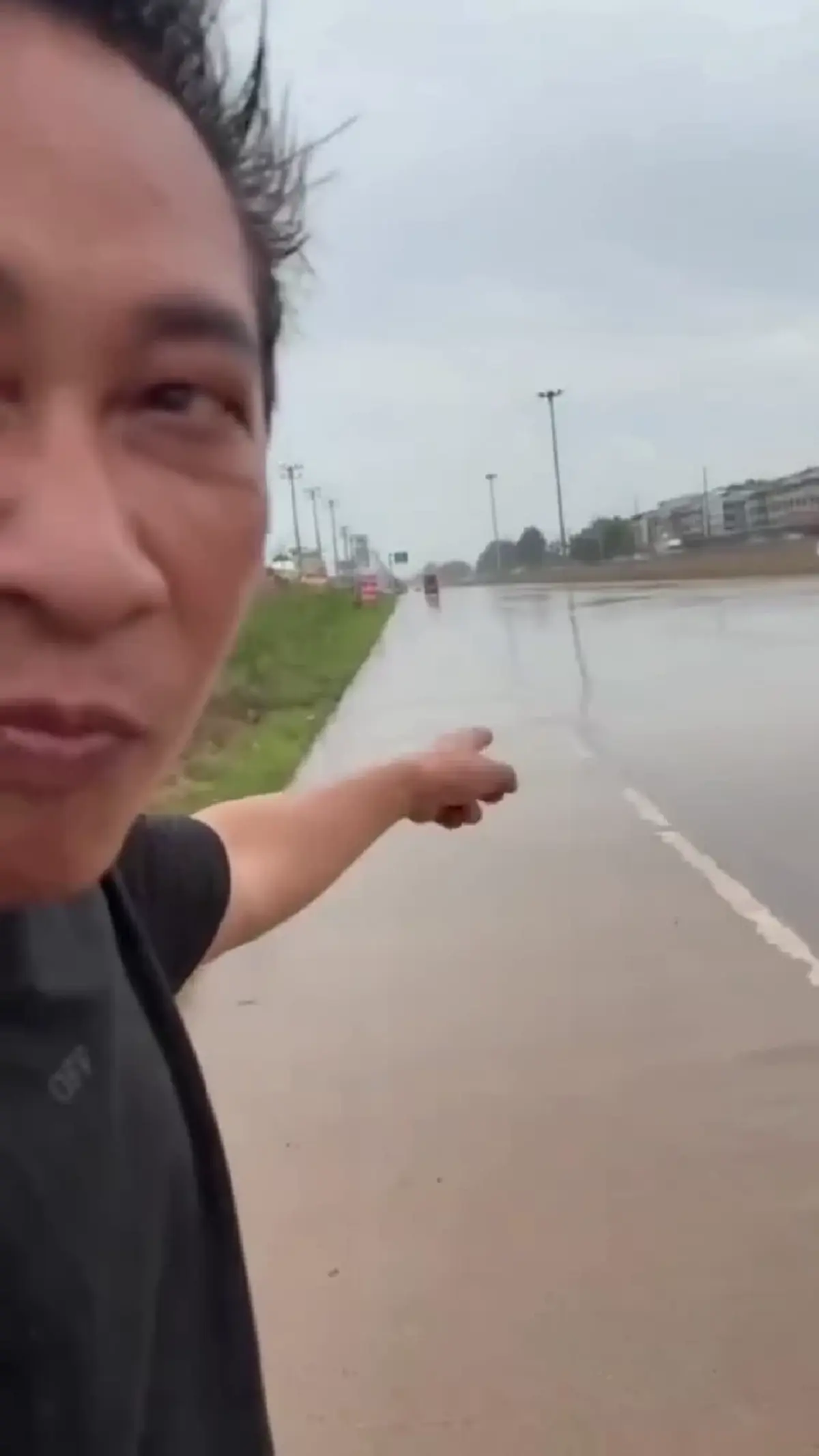 ระทึก "เปิ้ล นาคร" โดนย้อนศรชนจังๆ พีคสุดเพิ่งกลับจากอบรมกู้ภัย 