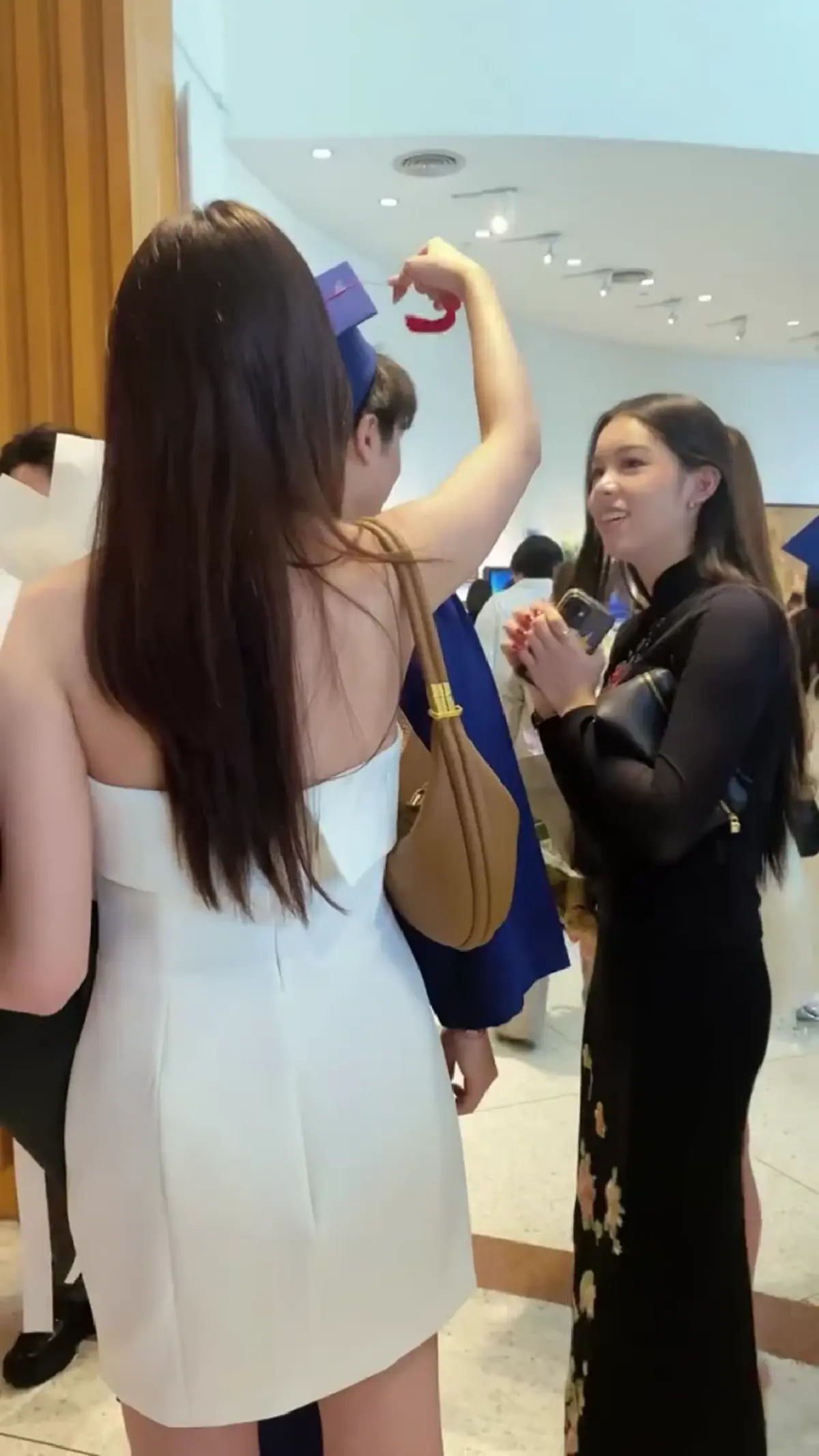 จับตาช็อตเด็ด  "โรเตอร์ ทองเจือ" เรียนจบไฮสคูล แต่คนหลุดโฟกัส 