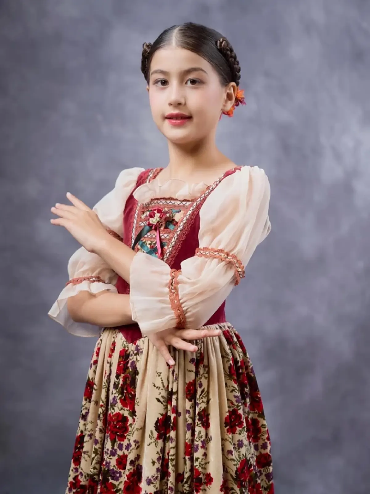 ฉายแวว  ลูกสาวอดีตนางเอกดัง  จัดเต็มหน้าผม  สวยออร่าพุ่งมาก