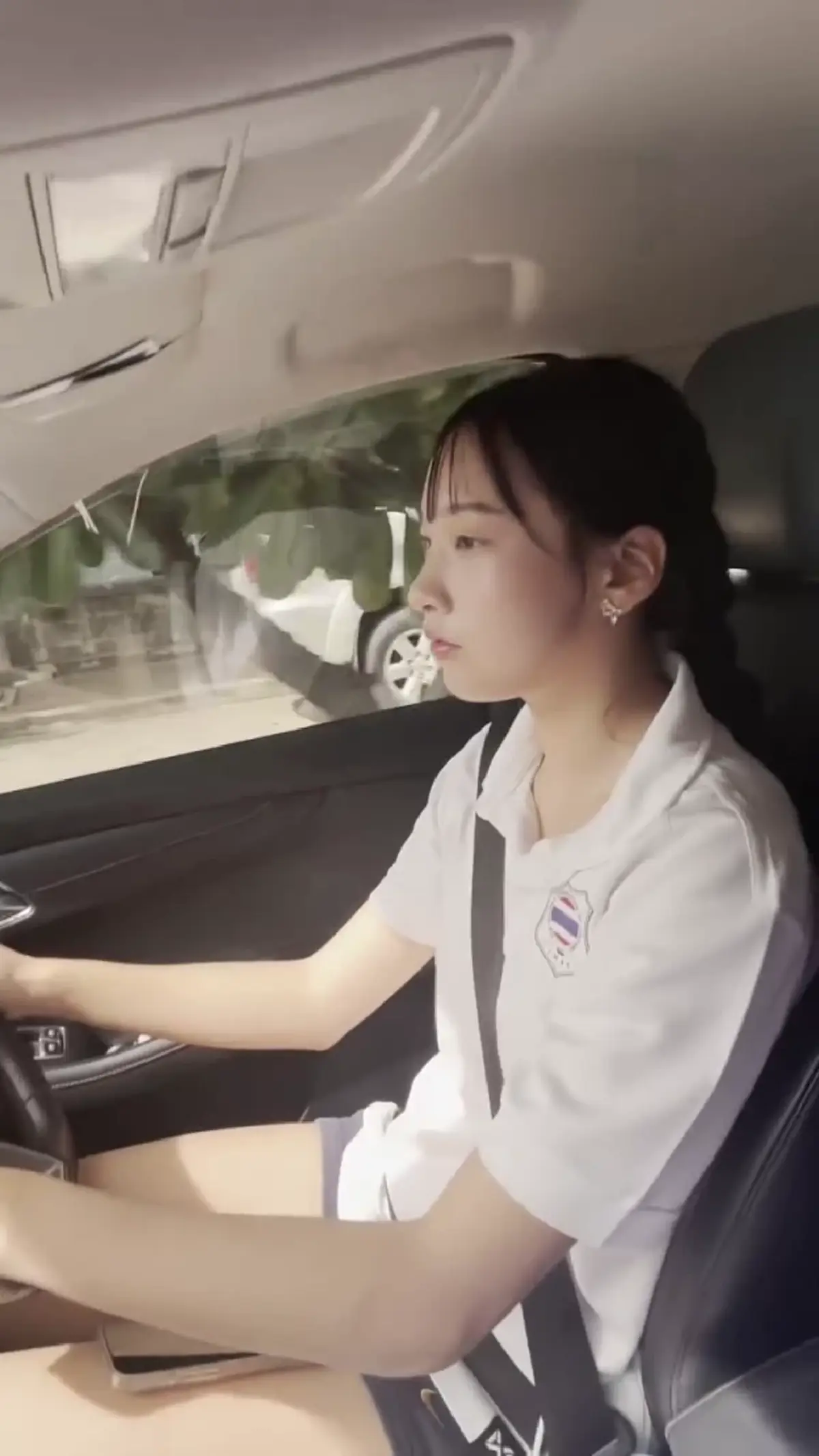 โตเป็นสาวแล้ว  ลูกสาว  โชว์สกิลขับรถรับส่งคุณแม่ไปทำงาน