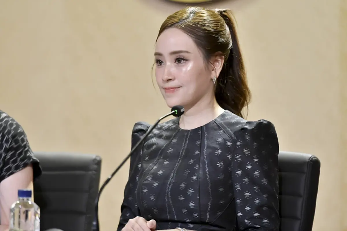 รัฐบาลยก “น้องเนเน่ รอยัล” โมเดลเวทีโลก เล็งมอบโล่เชิดชู พร้อมยกเครื่องสภาเด็กฯ