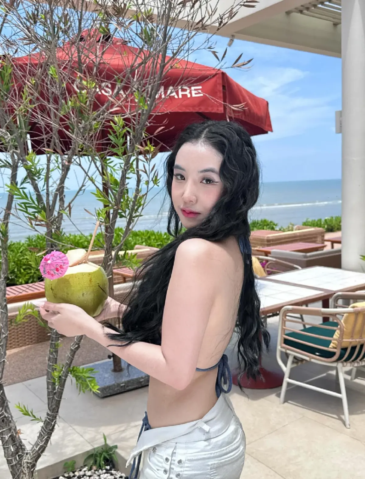  "น้องพลอย " ลูกสาว "เท่ง เถิดเทิง" นุ่งบิกินี่ตัวจิ๋ว ฉลองวัย 24 ปี