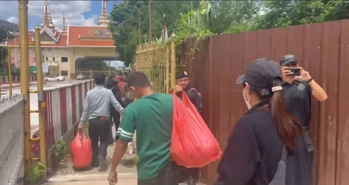 กองกำลังบูรพาส่งกลับ 51 ชาวกัมพูชาพ้นไทย หลังสิ้นสุดคดีความ