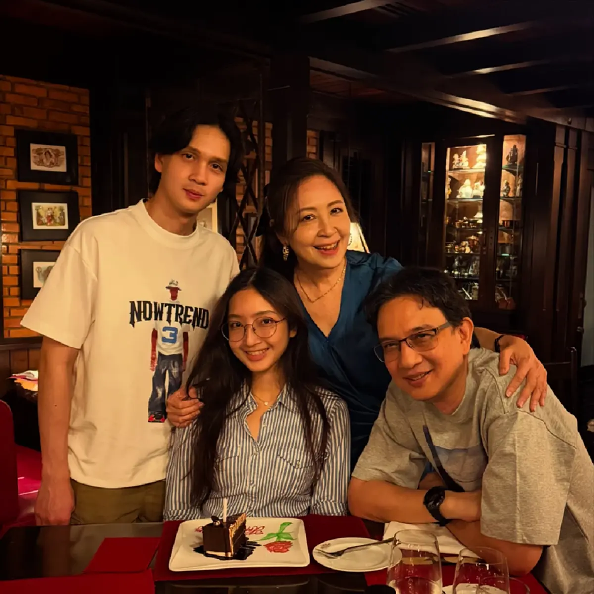 "กวาง กมลชนก" โพสต์อวยพรซึ้งวันเกิด "น้องเนย" อายุครบ 21 ปี 
