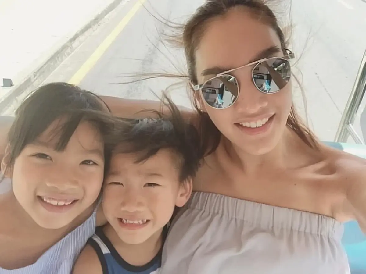 โตเป็นสาวแล้ว  ลูกสาว  โชว์สกิลขับรถรับส่งคุณแม่ไปทำงาน