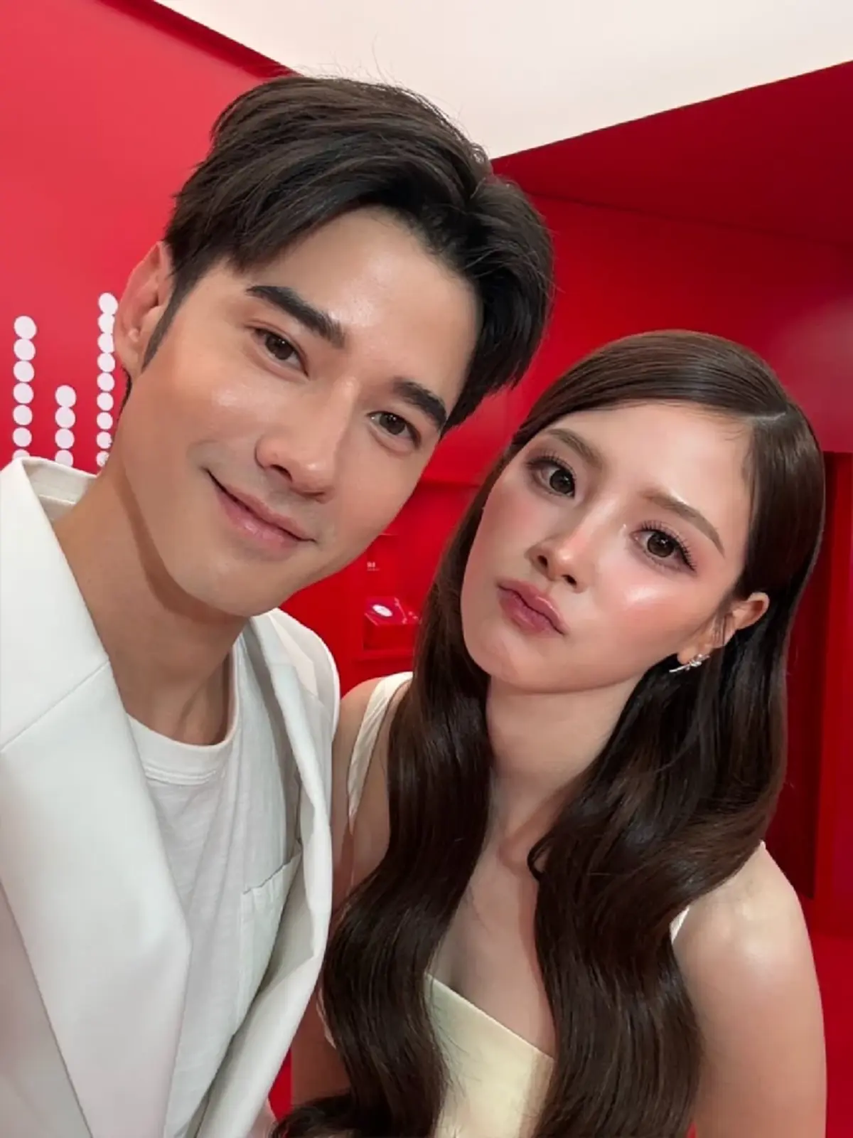 16 ปีที่รอคอย "พี่โชน-น้องน้ำ" เจอกันอีกครั้ง ทำแฟนๆ ใจฟู