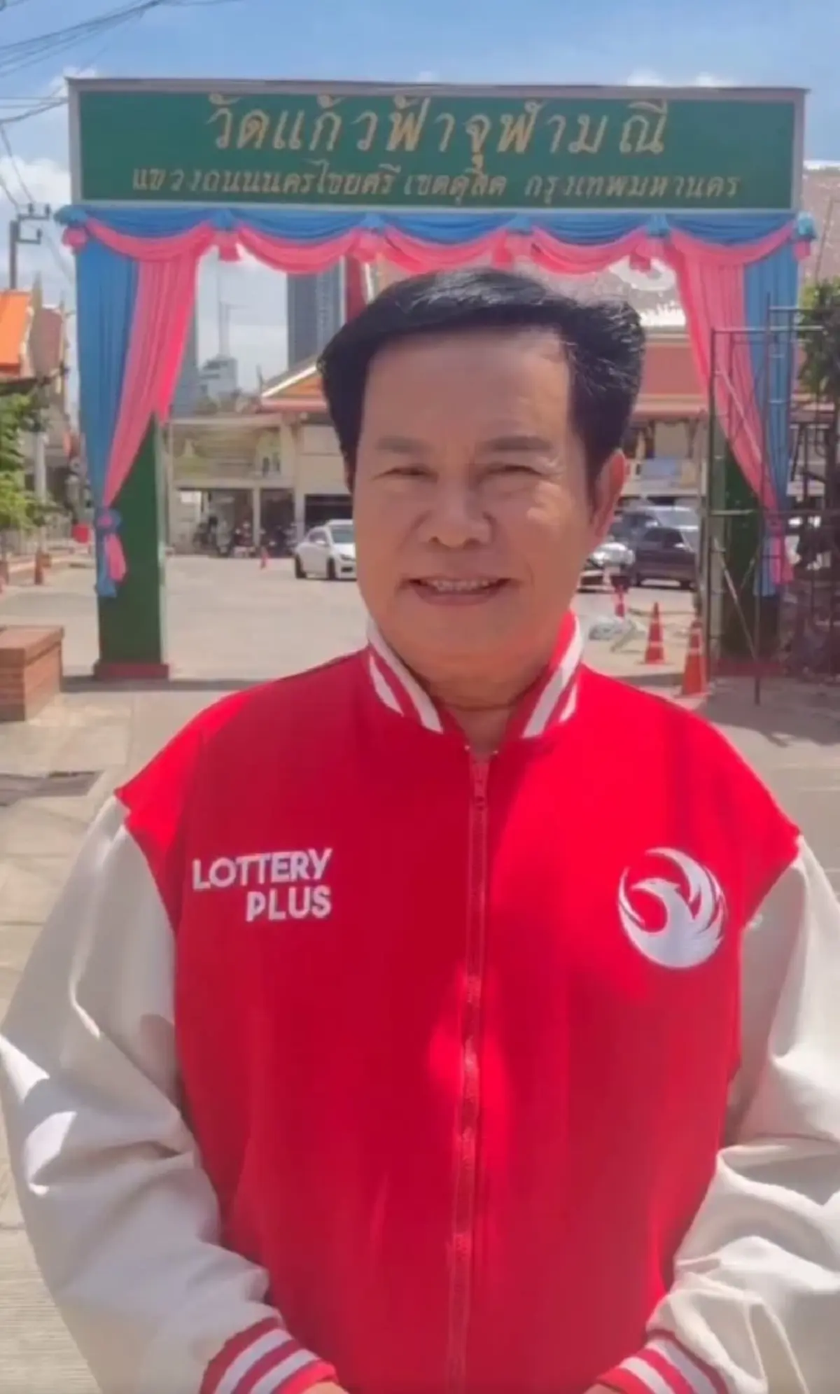 ส่อง มนต์สิทธิ์ คำสร้อย ล้วงไหวัดแก้วฟ้าจุฬามณี ฮือฮาเลขที่ได้