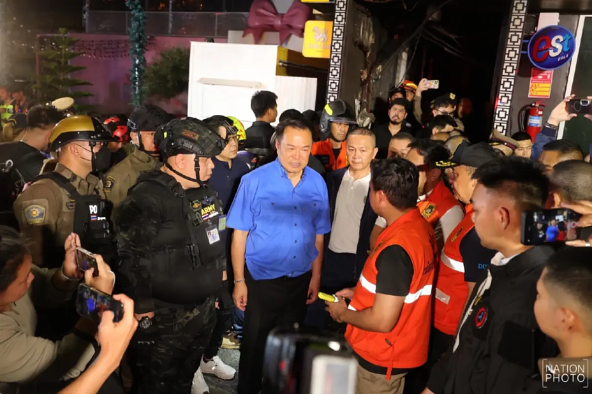 นึกไม่ถึง "อนุทิน" พูดถึง "ชายที่แต่งชุดทหารเต็มยศ" ในคืนไฟไหม้