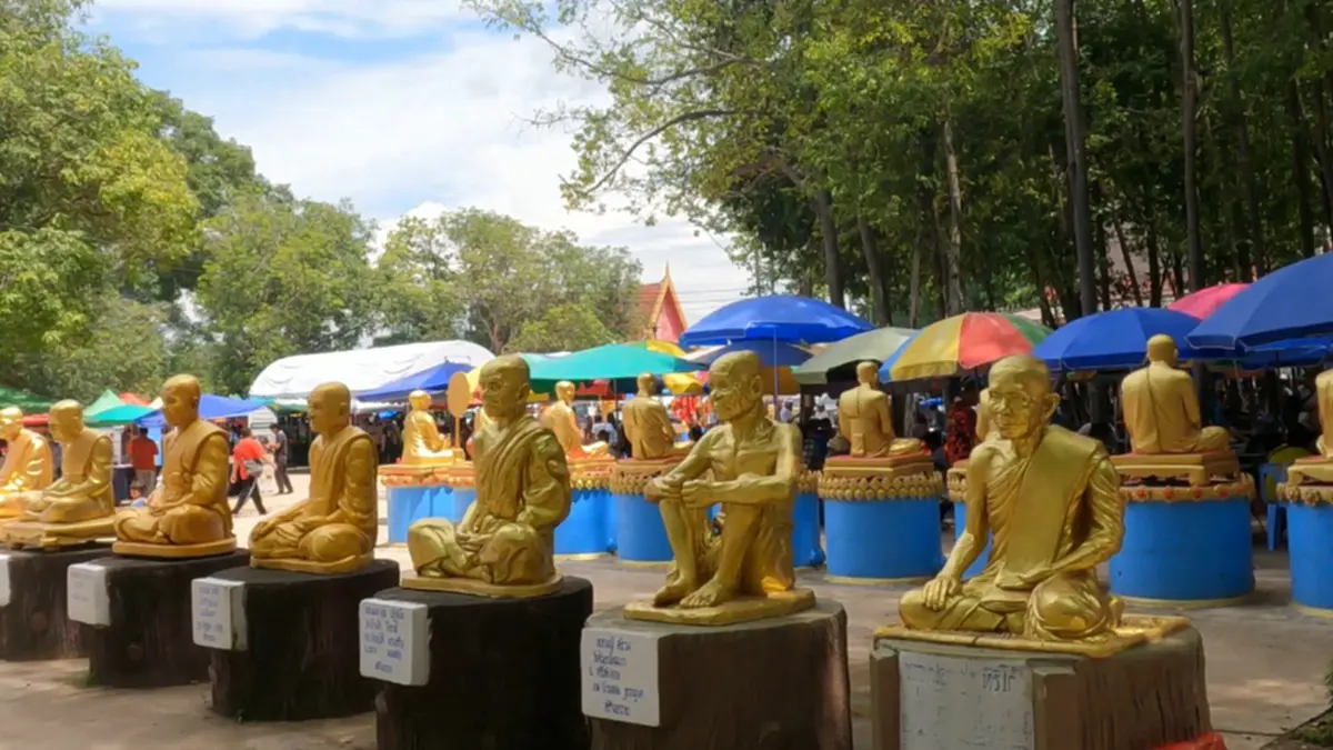 แห่แน่นวัดผารังหมี! หลังลือสนั่นคนดวงเฮง ถูกรางวัล 30 ล้าน 3 ครั้ง