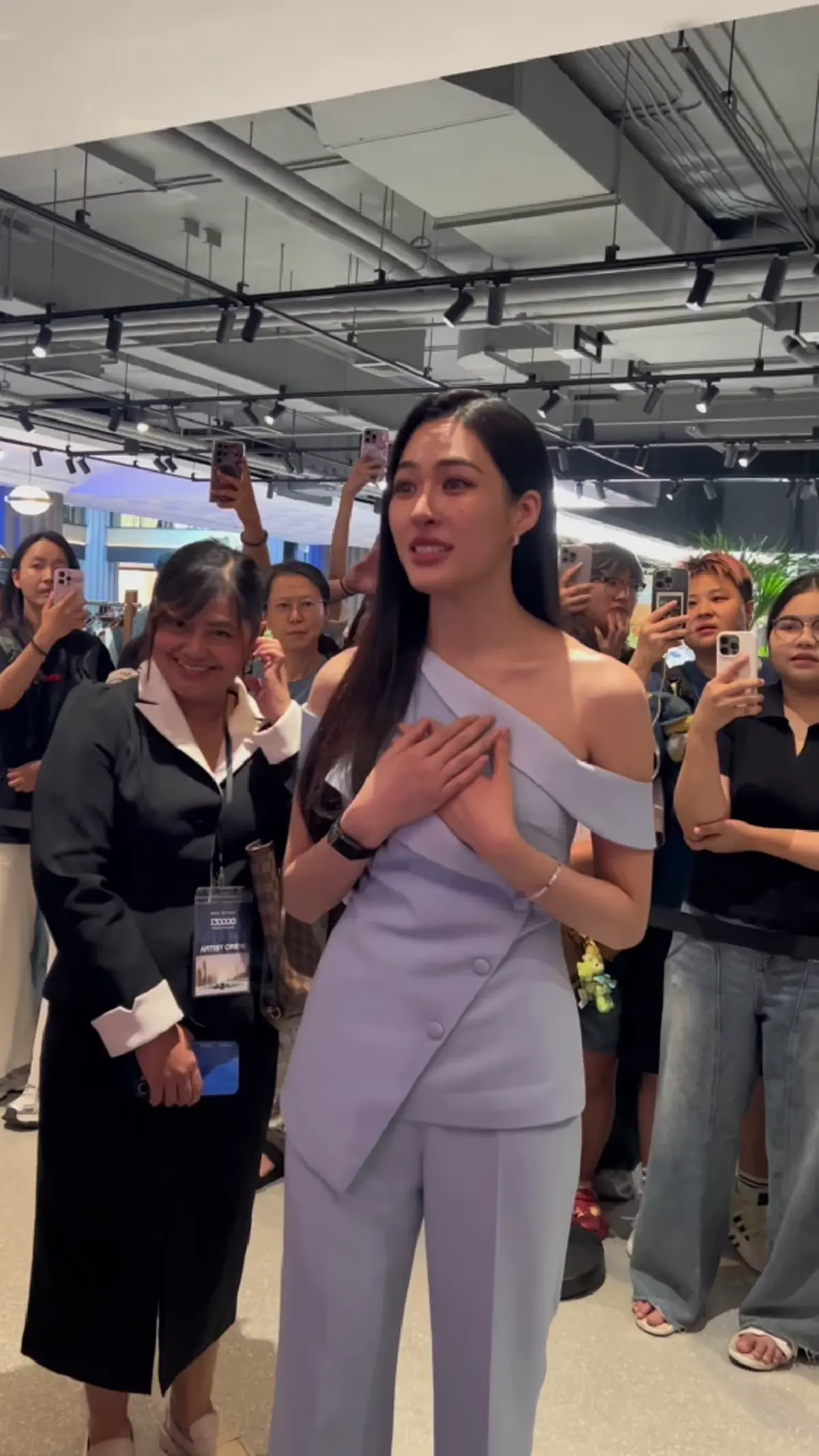 ตัวแม่ยังยอม  "แต้ว ณฐพร"   ถือป้ายไฟเซอร์ไพรส์นางเอกรุ่นน้อง 