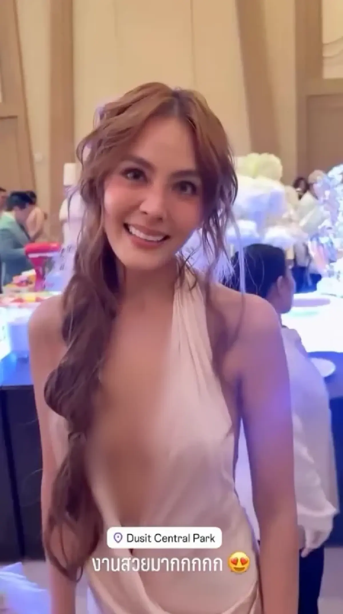 ฟังแล้วตกใจ "มดดำ" เล่าสาเหตุ "ใหม่ รัชดา" สาดน้ำใส่ "เจนี่" กลางงานแต่ง