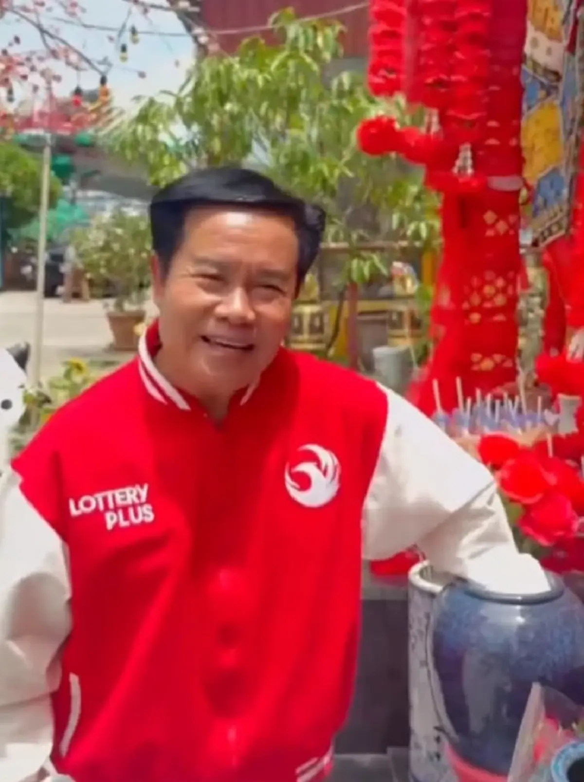 ส่อง มนต์สิทธิ์ คำสร้อย ล้วงไหวัดแก้วฟ้าจุฬามณี ฮือฮาเลขที่ได้