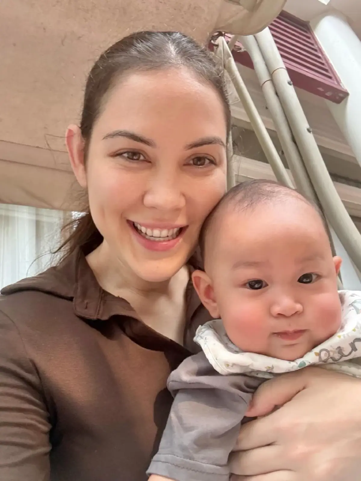 หลงลูกหนักมาก! "แมท ภีรนีย์" รีวิว "น้องภีรันทร์" ครบ 6 เดือน