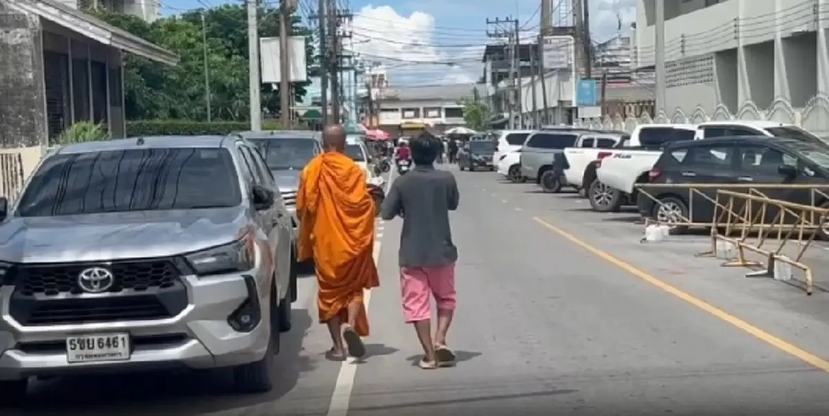 ชาวบ้านสุดทน! แจ้งตรวจพระเดินเรี่ยไร กลิ่นสุราคละคลุ้ง