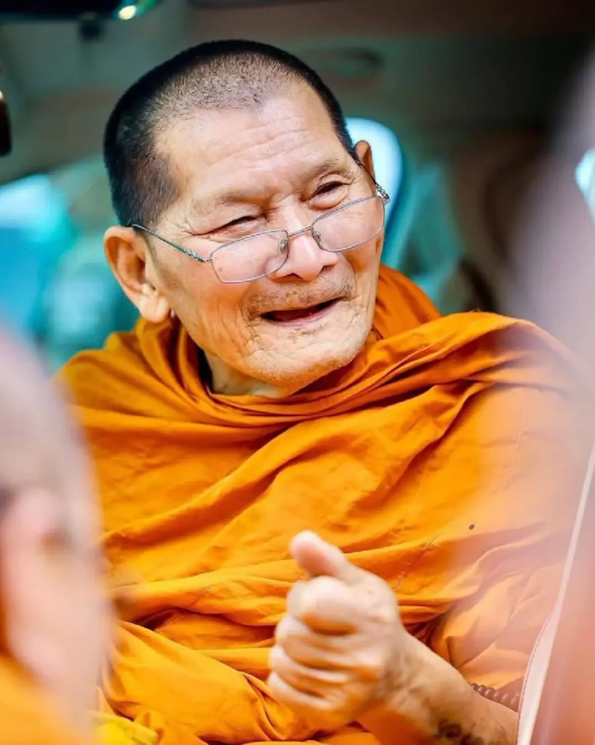 เปิดเลขมงคล หลวงปู่ศิลา เขียนข้อความให้กับลูกศิษย์ 