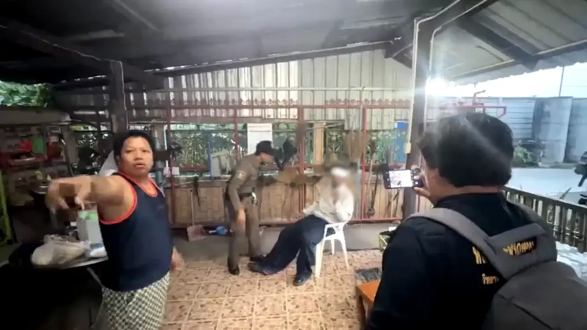 ฉุนถูกเตือนอย่ามั่วสุม! สองพี่น้องใช้เหล็กตีศีรษะจนสลบ