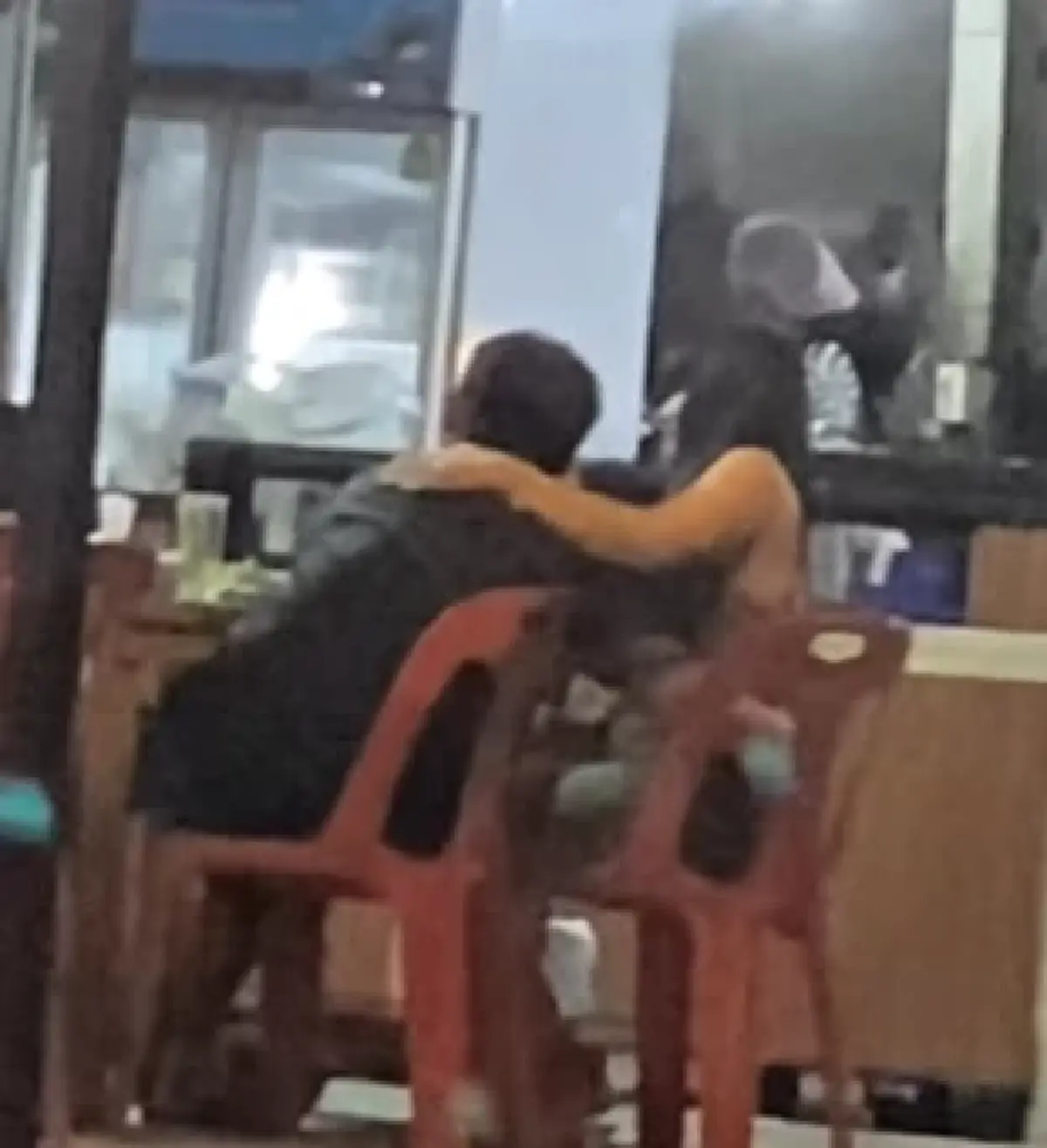 สาวหัวใจสลาย ขับรถออกไปตามแฟนด้วยความห่วง สุดท้ายเจอภาพบาดใจ