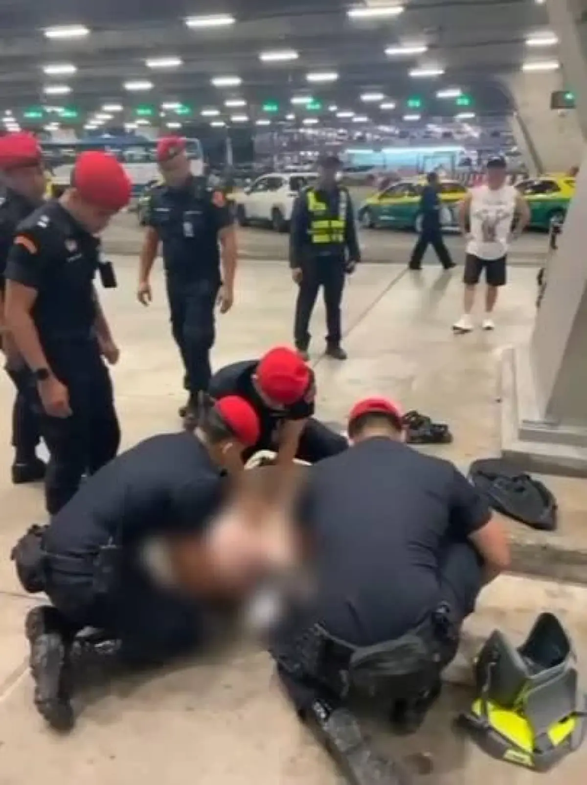 ชื่นชม รปภ.หมวกแดงสุวรรณภูมิ ทำ CPR ยื้อชีวิตผู้โดยสารเกาหลี