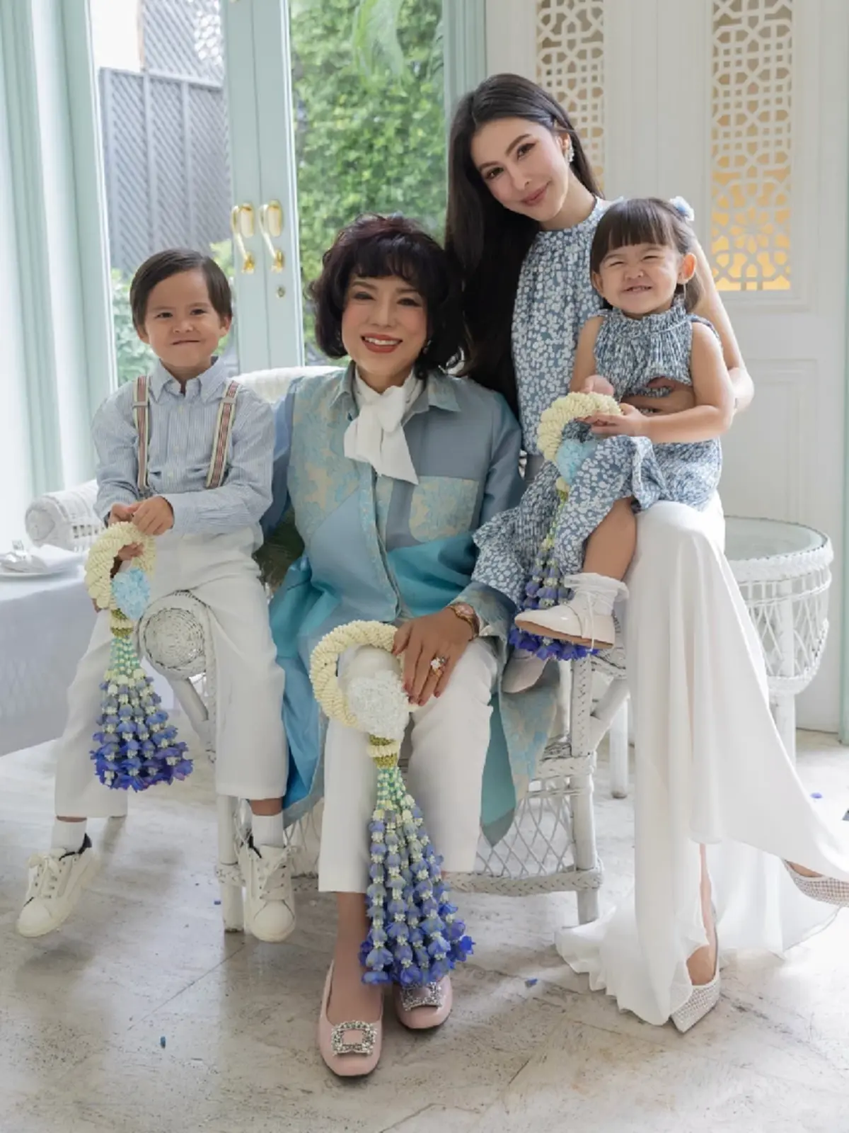  สวยระดับตำนาน ศรีริต้า เผยภาพคุณแม่ ความสวยจากคุณยายสู่หลานสาว
