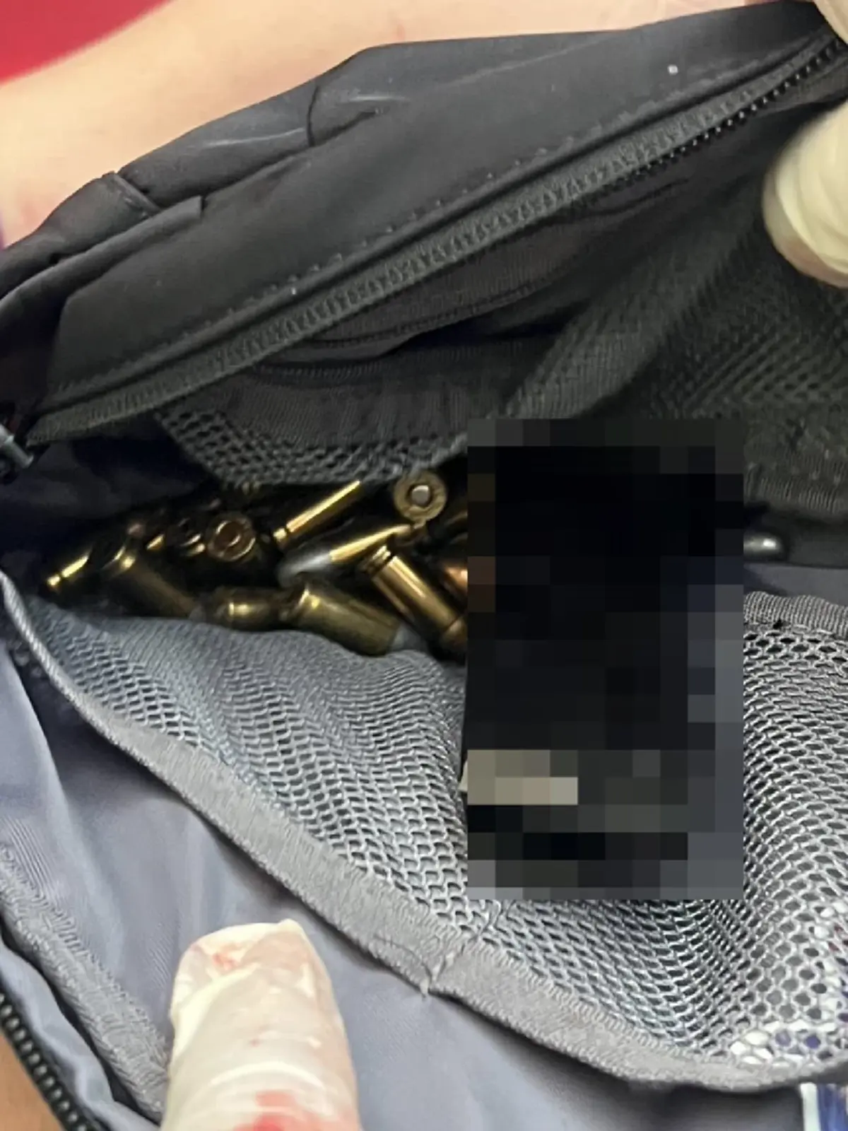 ยิ่งขนลุก เปิดภาพของในกระเป๋าผู้ก่อเหตุโรงเรียนดังนนทบุรี