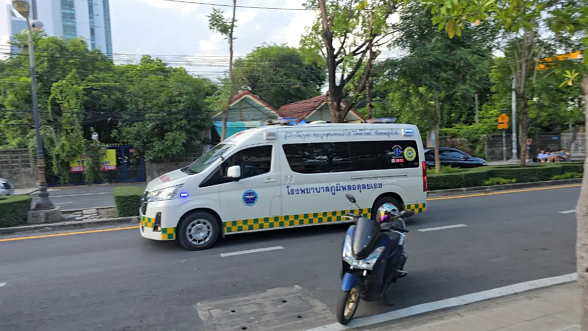 2 นักเรียนชาย-หญิง โรงเรียนดังย่านสายไหม พลัดตกอาคารเรียน