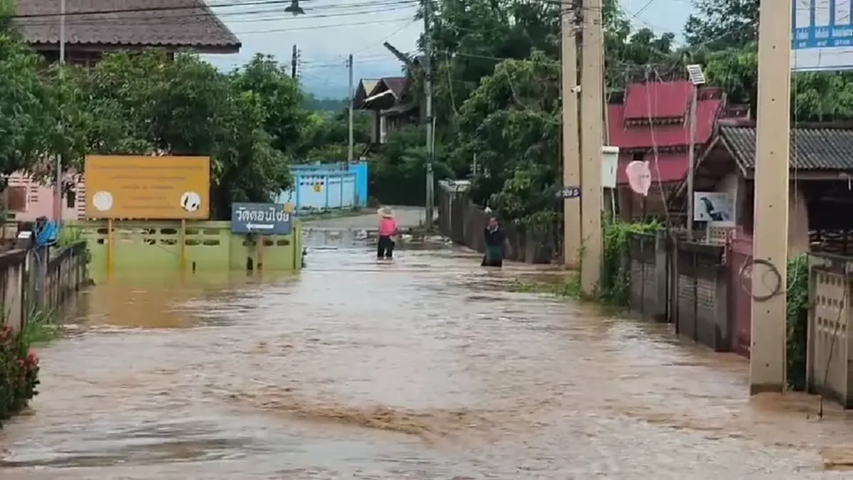 น้ำท่วมน่านพ้นจุดพีค! สังเวยแล้ว 3 ศพ เร่งฟื้นฟูเมือง-รับมือฝน