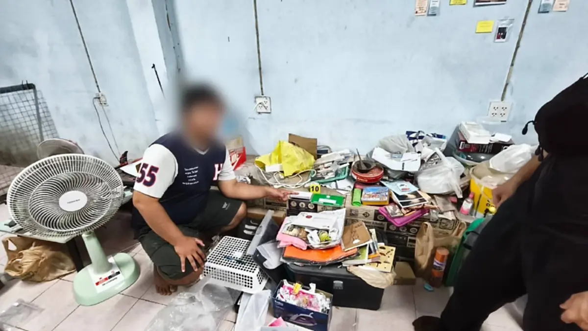 จับแอดมินเว็บพนันกลางลาดกระบัง เงินหมุน 76 ล้าน ค้นบ้านเจอเต็มๆ