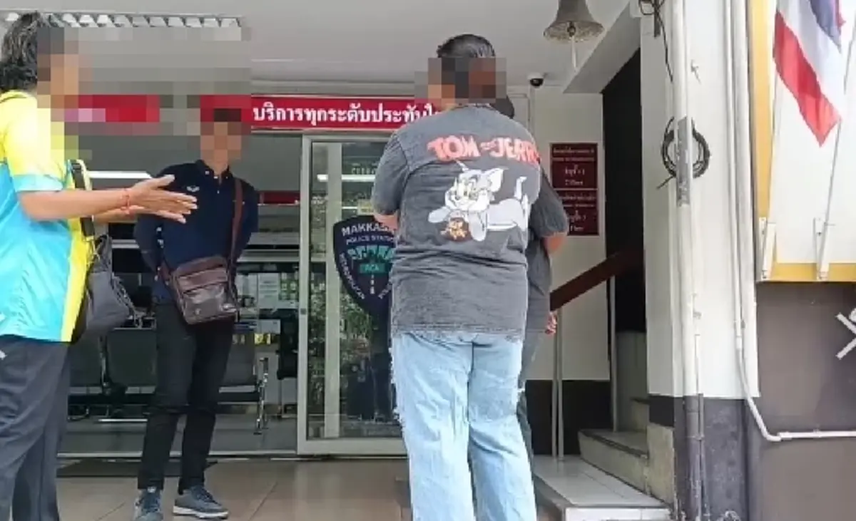 รับลูกชายติดเพื่อน แม่เยาวชนร่ำไห้กราบขอโทษนักท่องเที่ยวชาวญี่ปุ่น