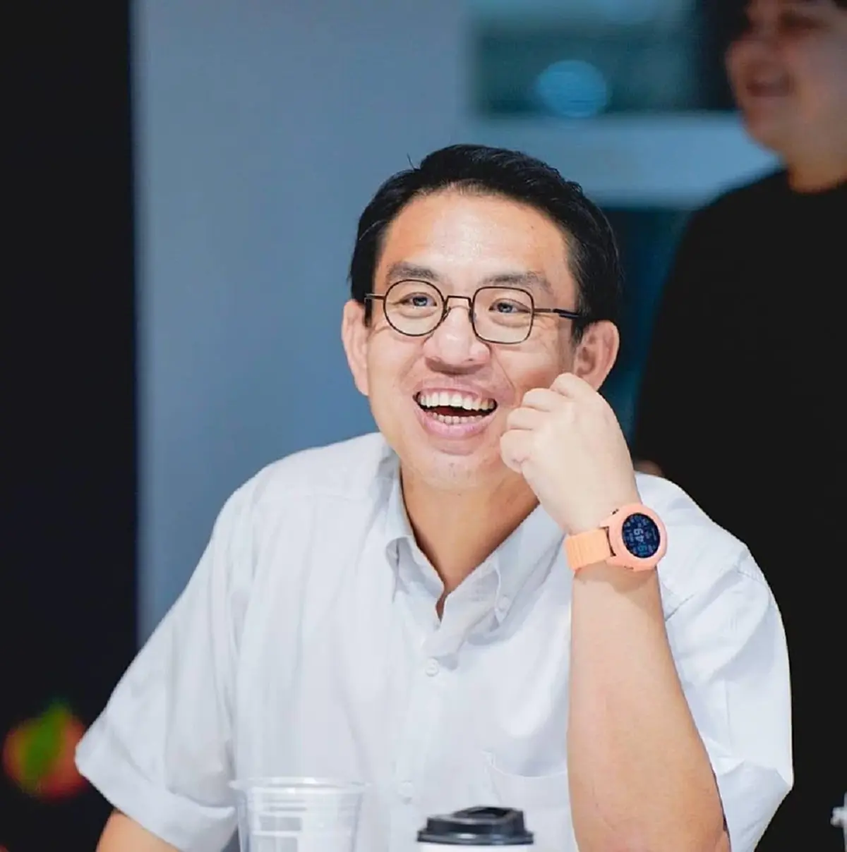 แรงมาก "วิโรจน์" สะท้อนชีวิตคนมีอำนาจ หลังดูรายการโหนกระแส