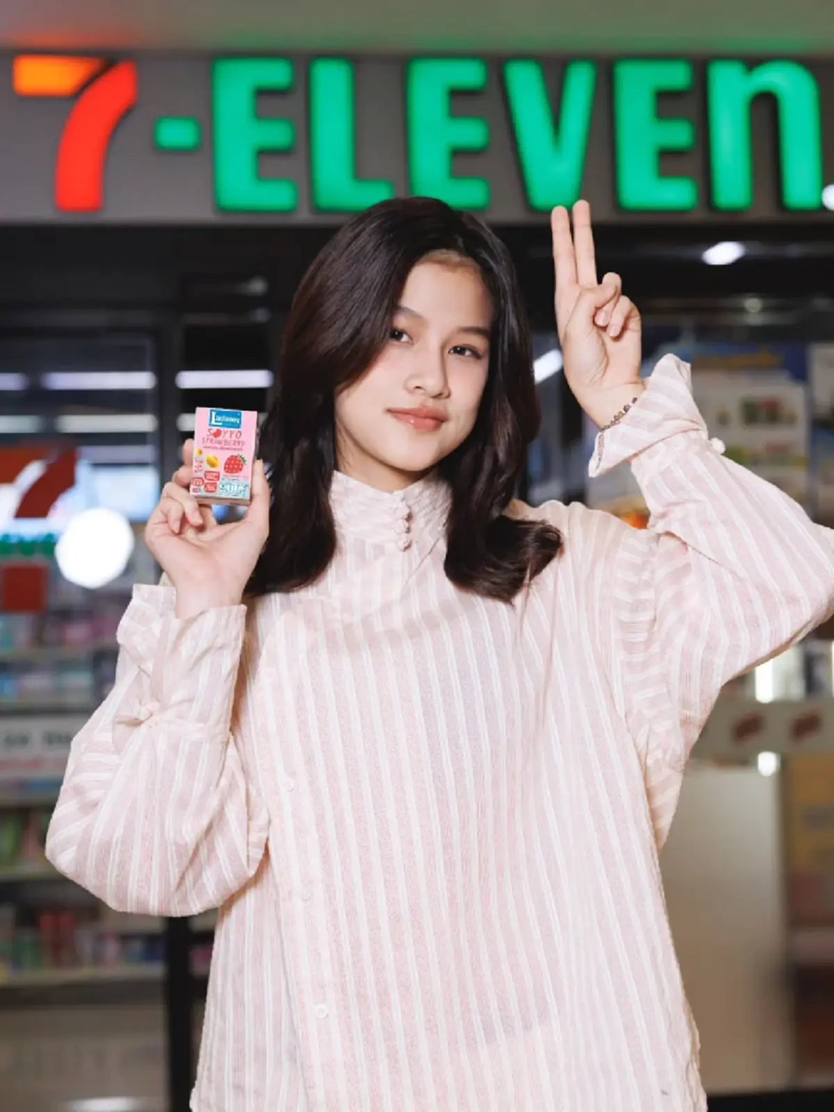  ยิ่งโตยิ่งสวย อัษ ฎาวุฒิ  รินข้อความซึ้งฉลองวันเกิด ลูกสาววัย 17 ปี