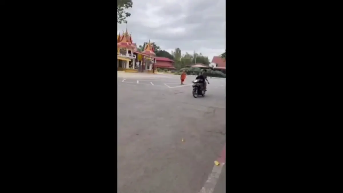 โจ๋ต่างถิ่นปาวัตถุอันตรายป่วน รร.ปทุมฯ ครูเวรเจ็บ ตร.เร่งล่า