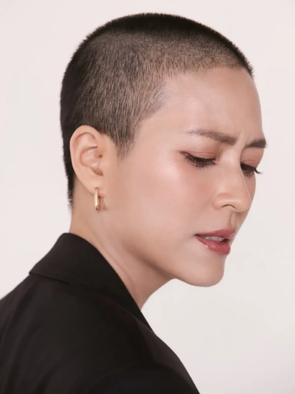 สปิริตนักแสดง! "จุ๋ย วรัทยา" โกนผมจริงรับบทแม่ชี ในหนังใหญ่