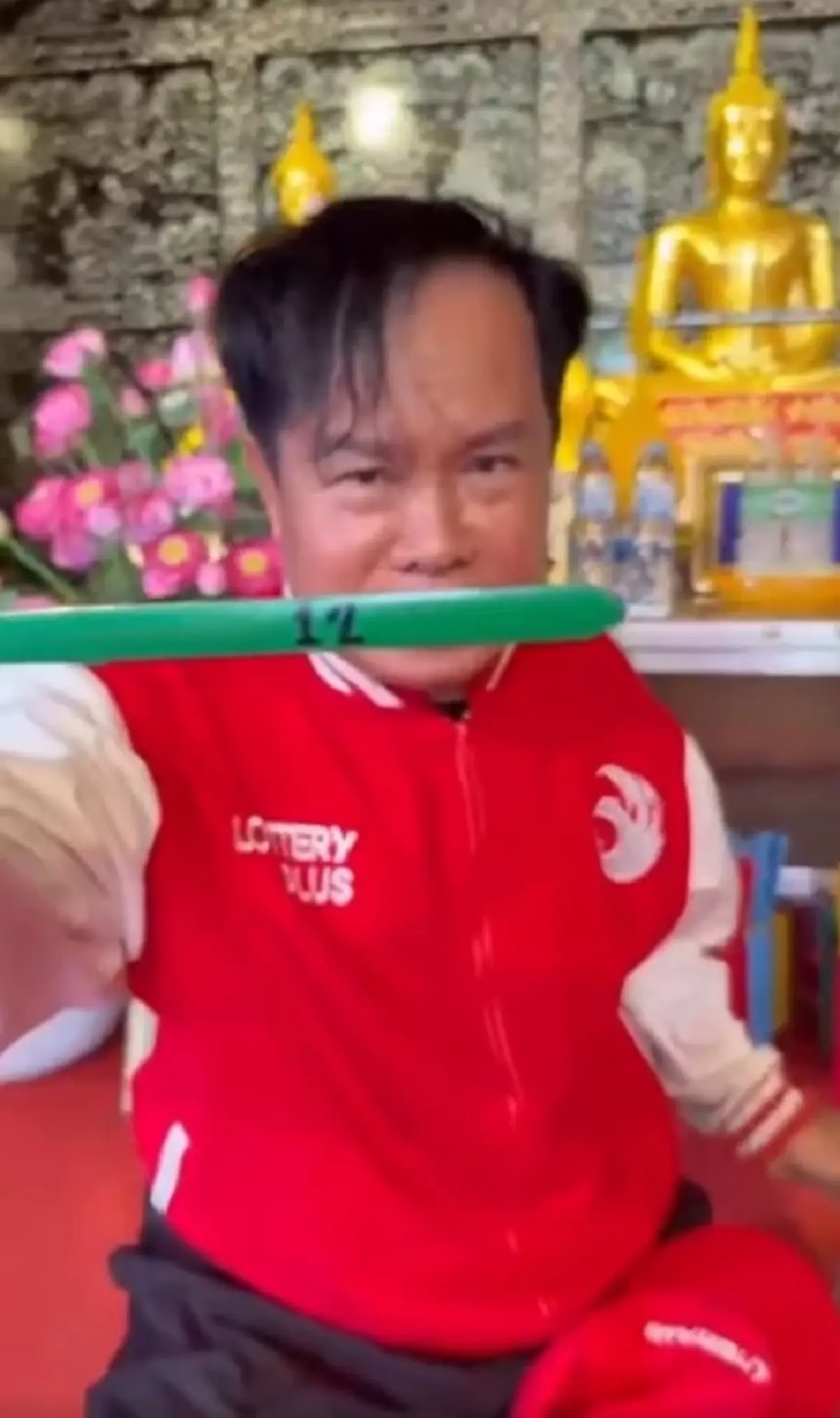 ส่อง มนต์สิทธิ์ คำสร้อย เสี่ยงเซียมซีมงคล ฮือฮาเลขที่ได้