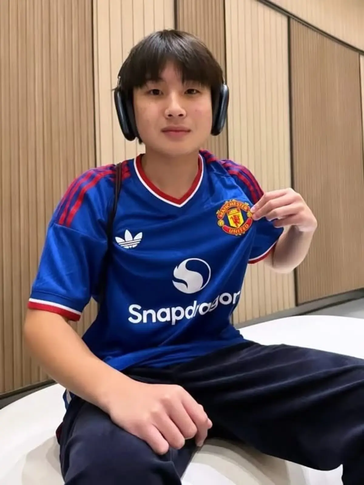 ลูกไม้ตกใต้ต้น ลูกชาย "เต๋า สมชาย" ในวัย 15 ปี ฉายออร่าหล่อเท่  