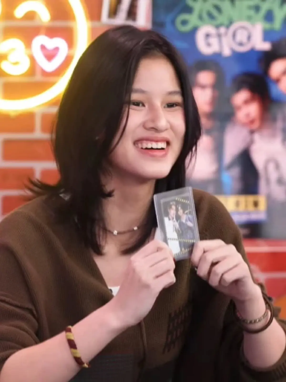  ยิ่งโตยิ่งสวย อัษ ฎาวุฒิ  รินข้อความซึ้งฉลองวันเกิด ลูกสาววัย 17 ปี
