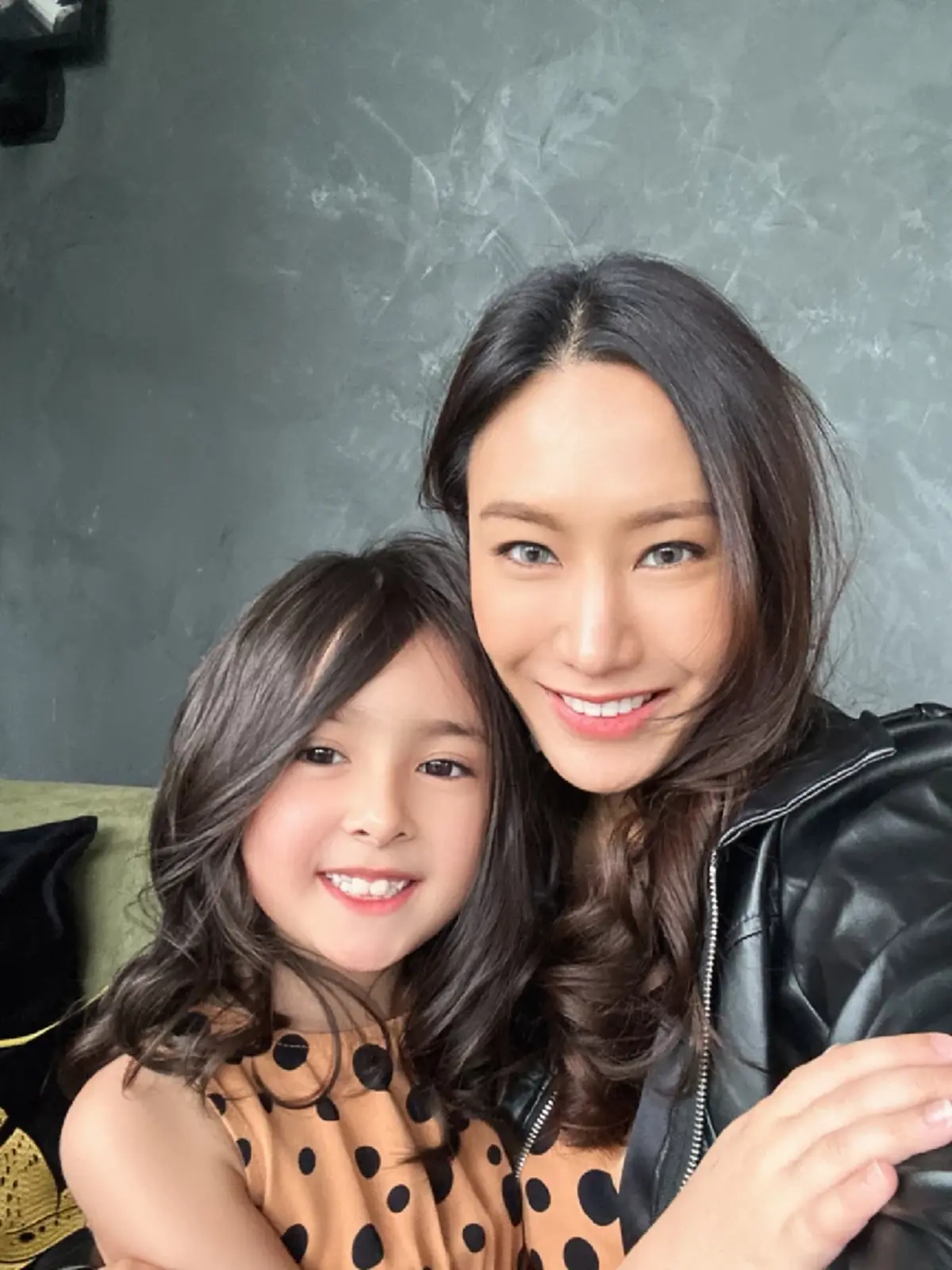 ส่องความน่ารัก "น้องลีอา" ลูกสาว นักร้องขวัญใจสายแดนซ์ยุค 90
