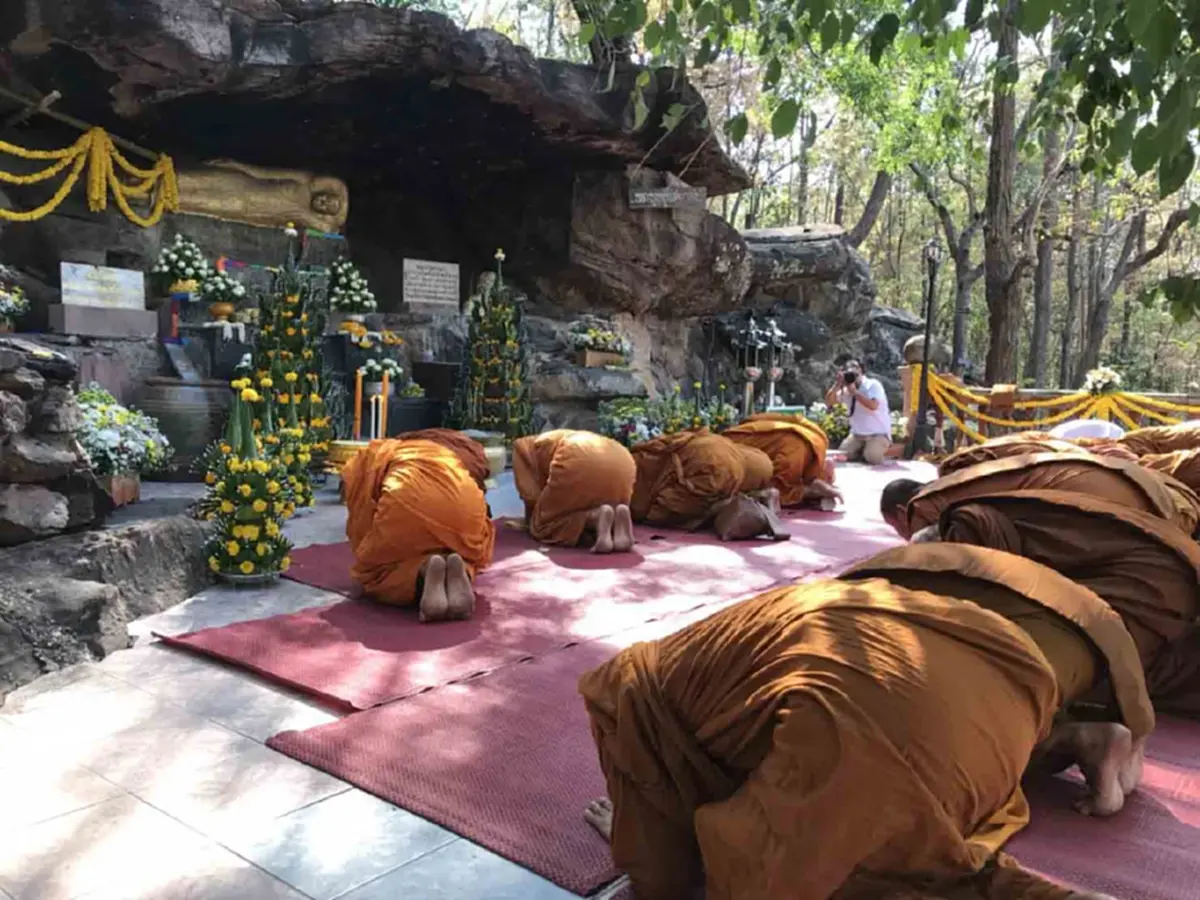 อาลัยพระเกจิดัง "หลวงพ่อณรงค์ แห่งวัดภูค่าว" ละสังขารอย่างสงบ