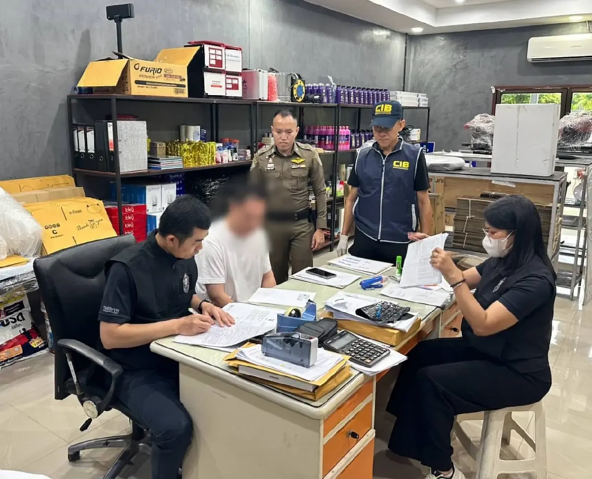 บุกทลายเครือข่ายใหญ่ ทุนจดทะเบียน 400 ล้าน ออกบิลผีโกงภาษีรัฐ