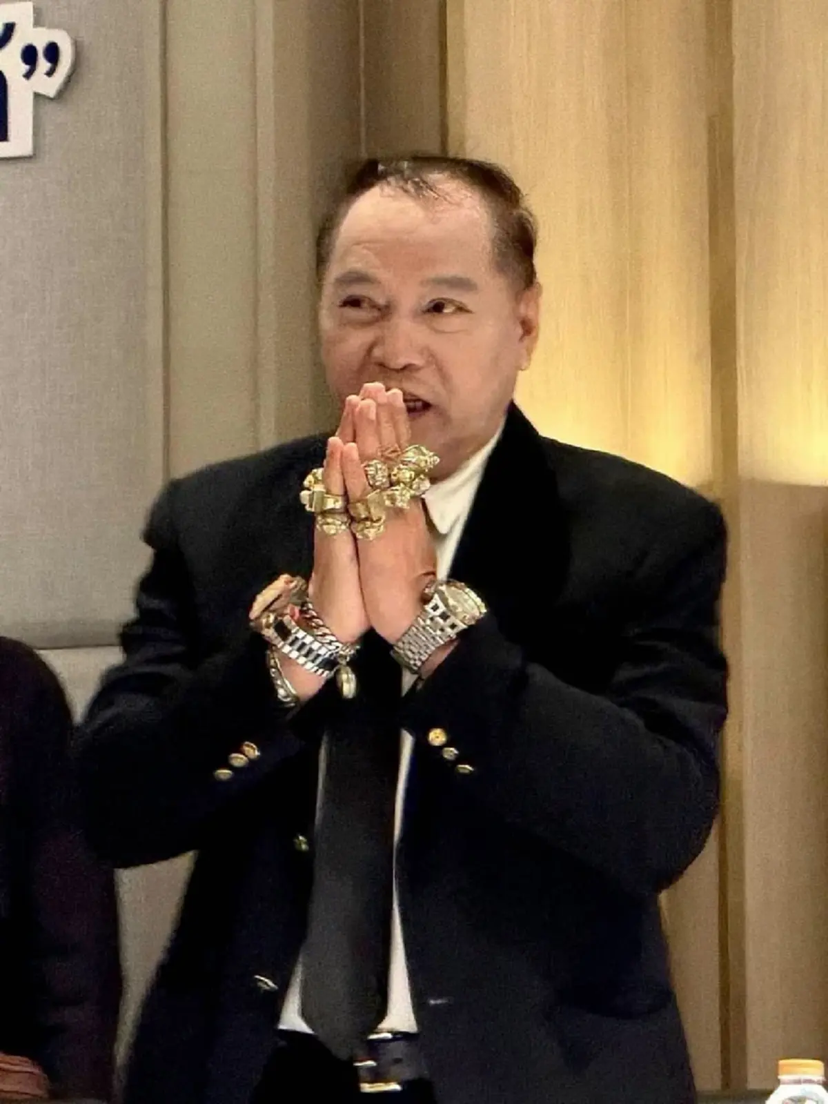 รู้จัก "วรเดช ช่างบุ" ที่ปรึกษา ป้าดา - ทายาท ประวัติไม่ธรรมดา