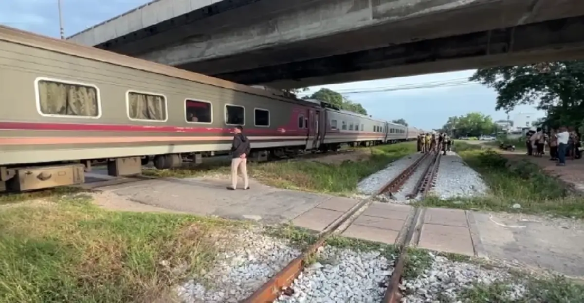 สลด! รถไฟด่วนพิเศษเฉี่ยวชายวัย 84 ดับ ขณะข้ามจุดลักข้ามใกล้สถานี