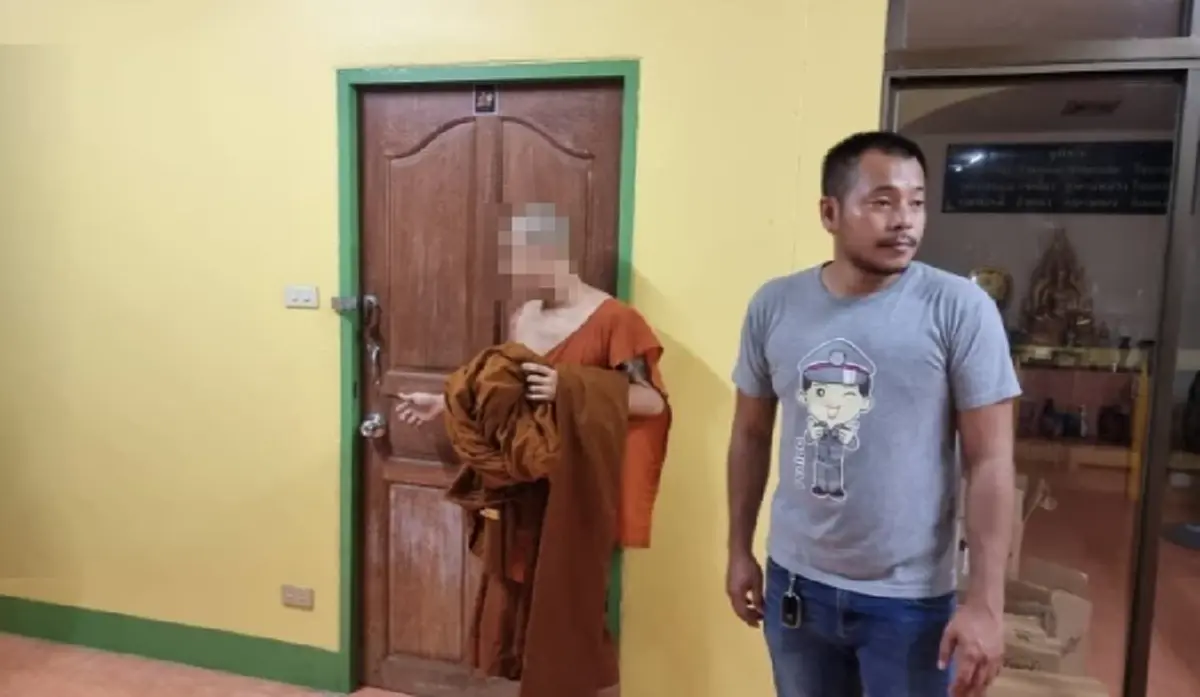 ล่อซื้อถึงวัด! พระหนุ่มนัดรับ "เค" คากุฏิ ตำรวจบุกจับคาหนังคาเขา